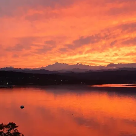Diamante Con Vista Maggiore E Piscina Вилла Мейна
