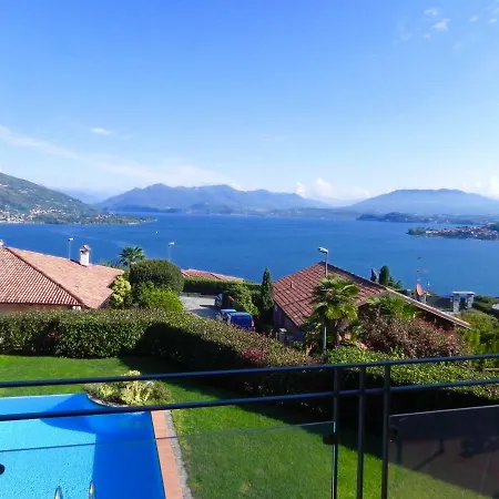 Villa Diamante Con Vista Maggiore E Piscina