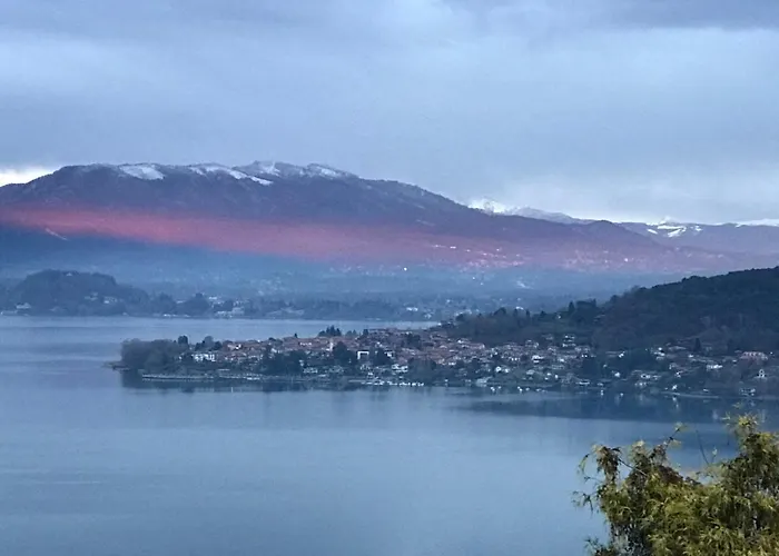 Vila Diamante Con Vista Maggiore E Piscina