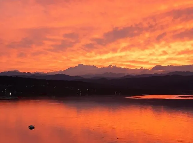 Diamante Con Vista Maggiore E Piscina Villa Meina