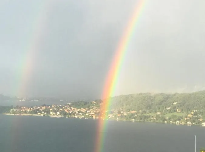 Vila Diamante Con Vista Maggiore E Piscina