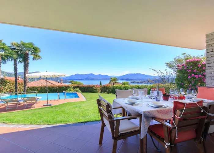 Vila Diamante Con Vista Maggiore E Piscina *